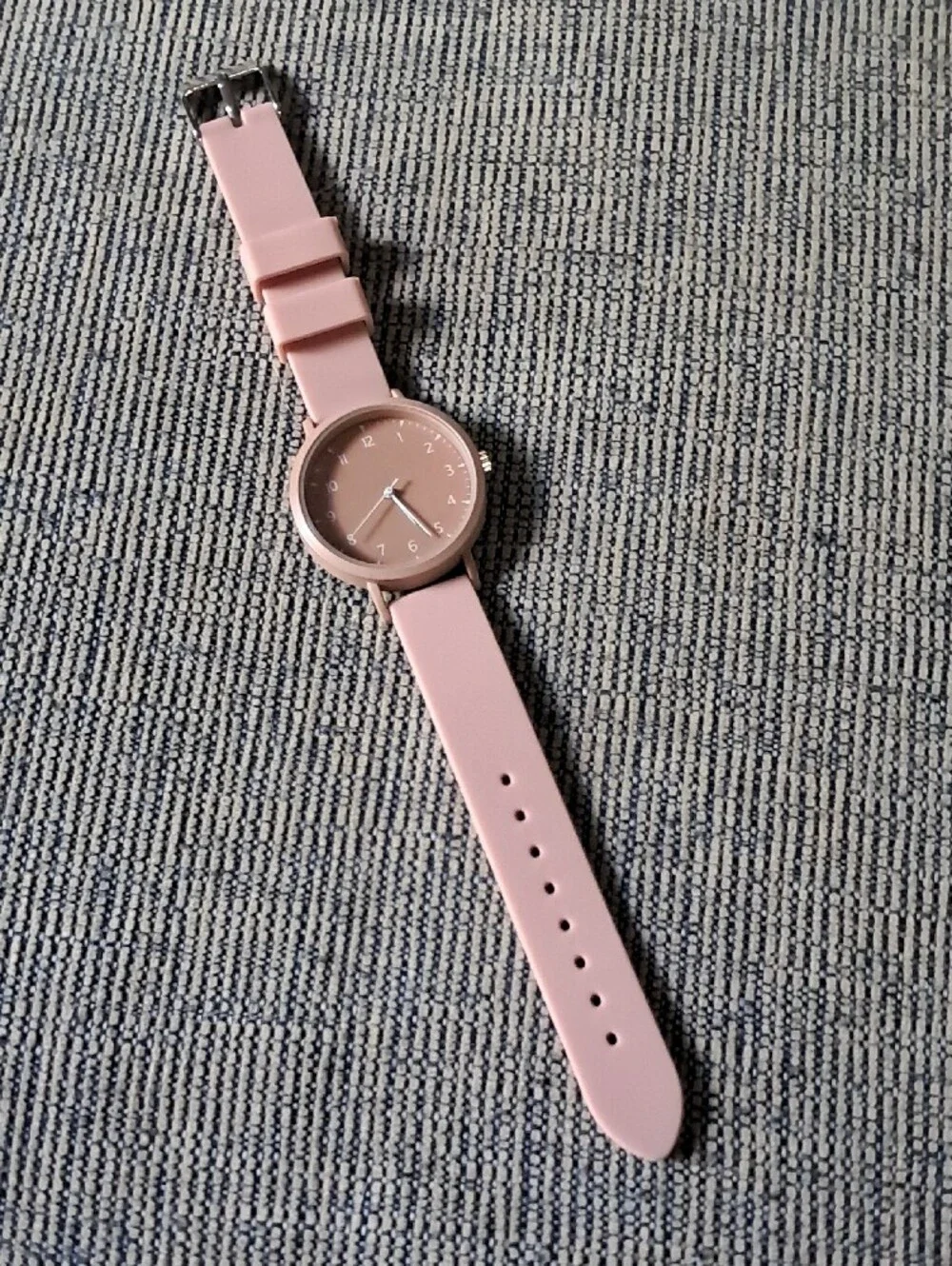 Minimalist Pink Silicone Analog Watch
